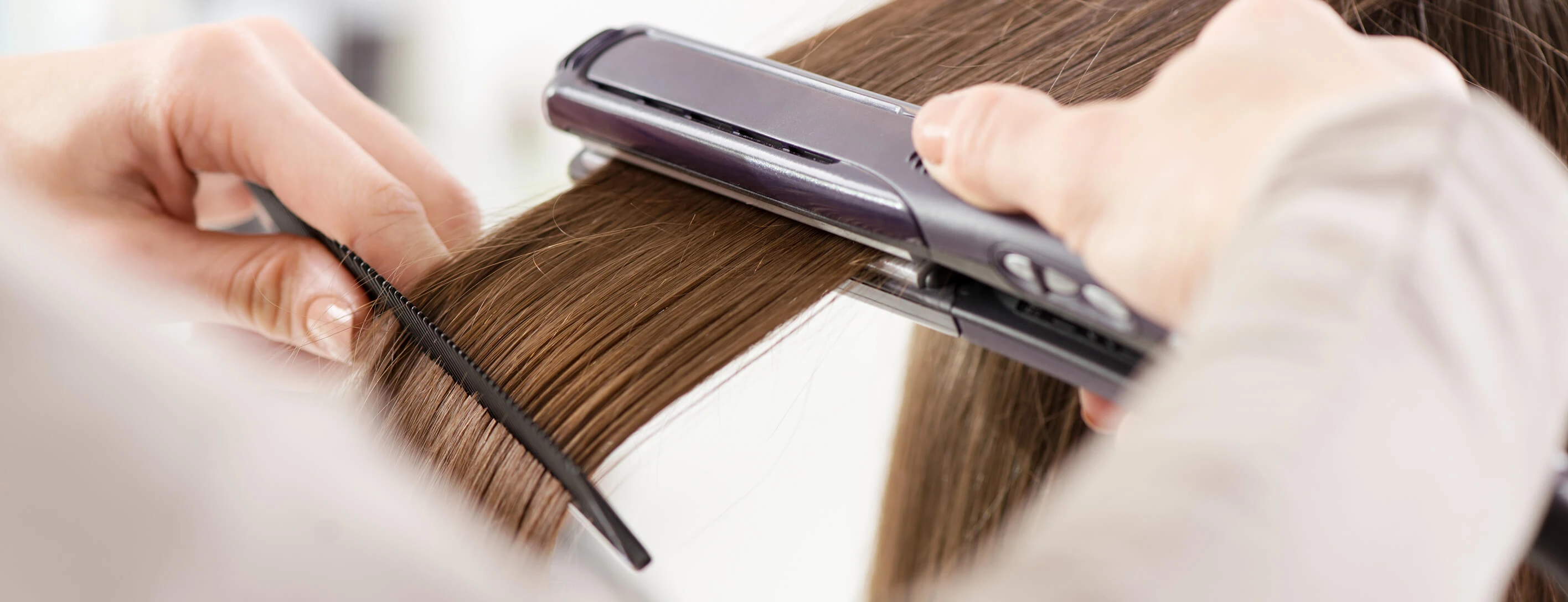 Кератиновое выпрямление волос: стоит ли его делать, плюсы и минусы